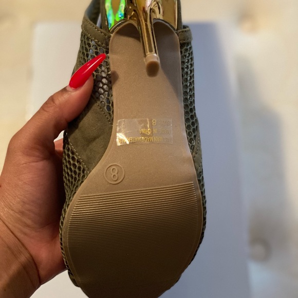 Steve Madden Adele Womens Faux Leather Heels - Picture 2 of 4